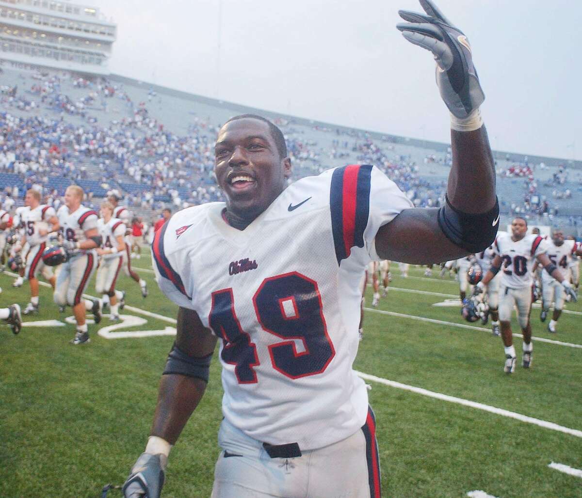 Patrick Willis - Mississippi Sports Hall of Fame