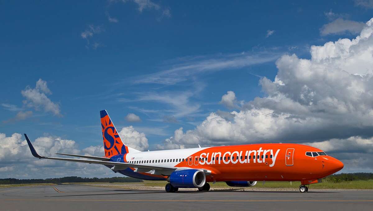 Sun Country will use a Boeing 737-800 to fly between SFO and Honolulu