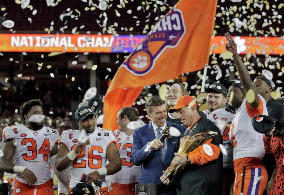 Clemson Topples No 1 Bama For National Title Houston