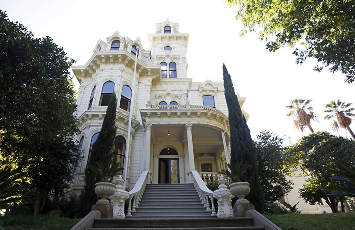 FILE - This Oct. 16, 2015 file photo shows the Old Governor's Mansion State Historic Park in Sacramento, Calif. Gavin Newsom will move his family to Sacramento when he takes over as California governor next week. The decision announced Friday, Jan. 4, 2019 ends speculation about whether the new first family would take up residence in the recently remodeled governor's mansion a few blocks from the state Capitol. (AP Photo/Rich Pedroncelli, File)