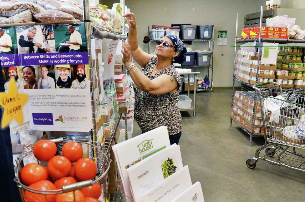 Shutdown Threatens Area Food Banks Pantries