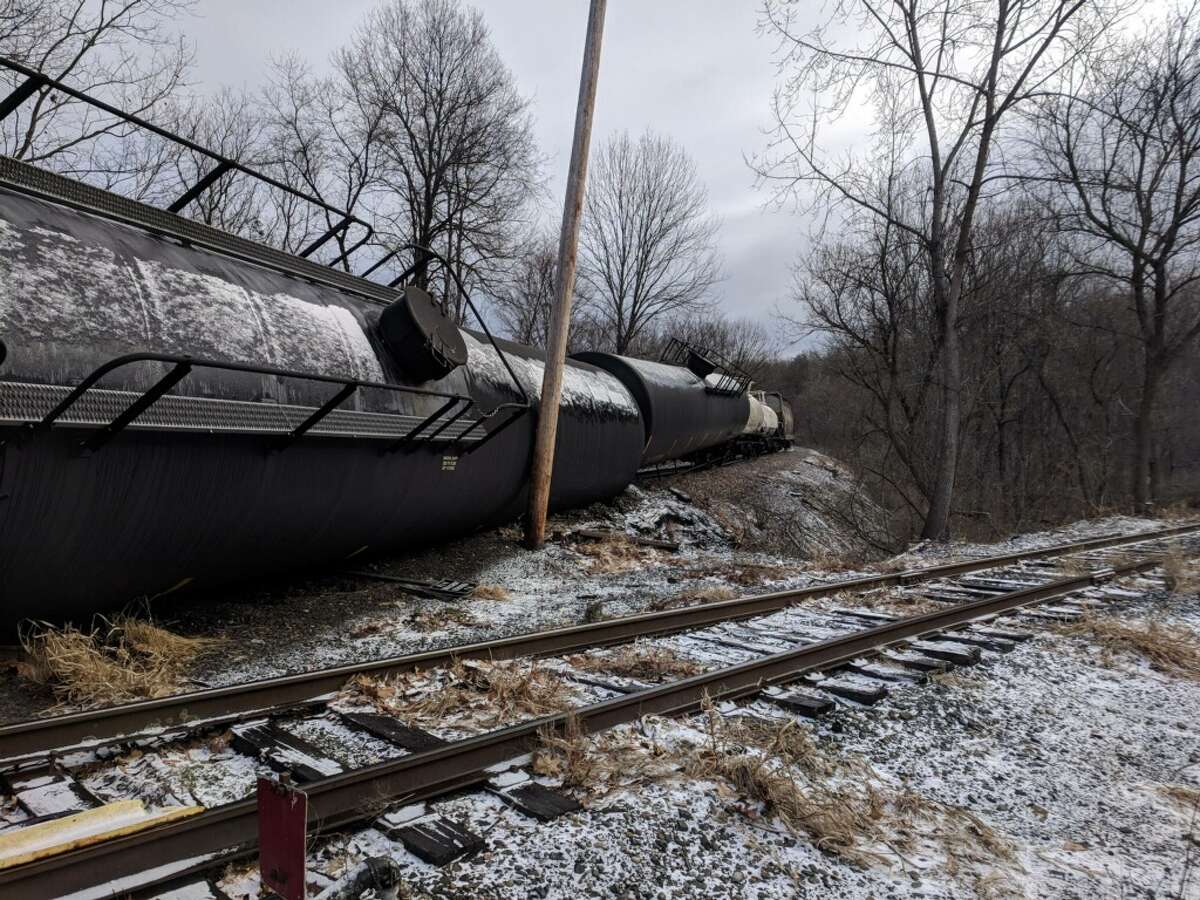 Authorities probe train derailment in Hoosick