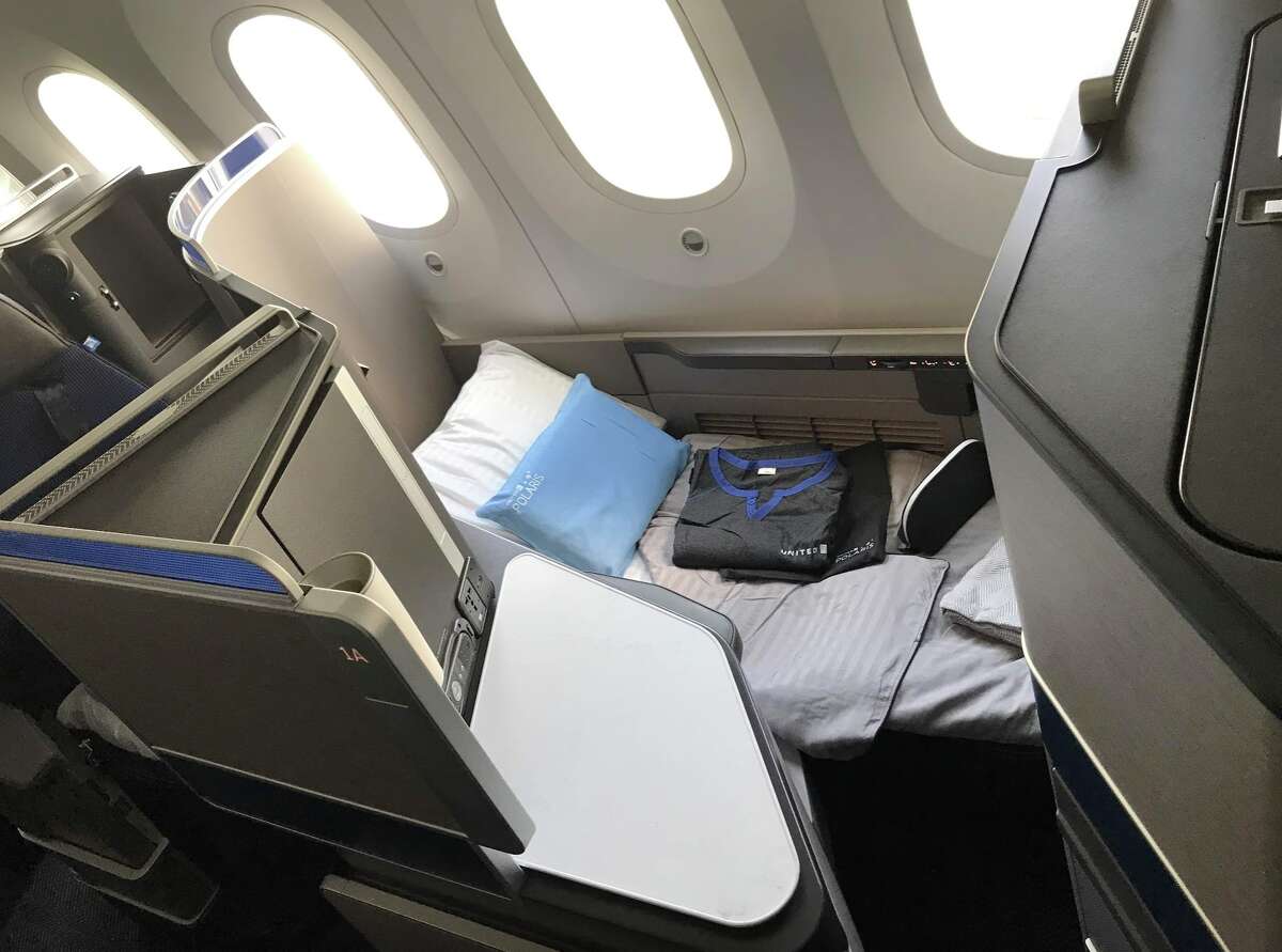 United Airlines Making It Easier To Upgrade 7281