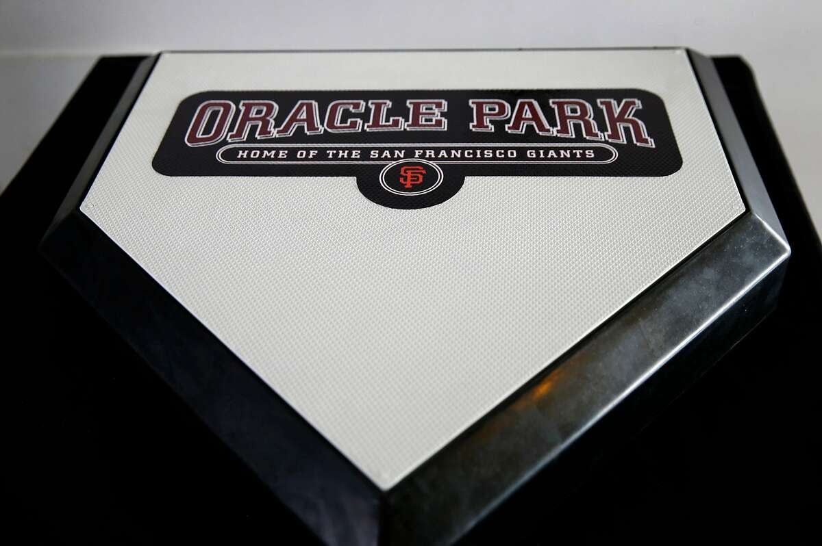 Oracle wins naming rights to San Francisco Giants' park, replaces AT&T