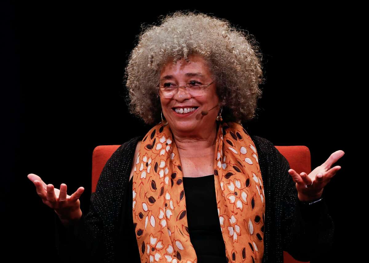 Social Justice Icon Angela Davis Uneasy With Kamala Harris Difficult History