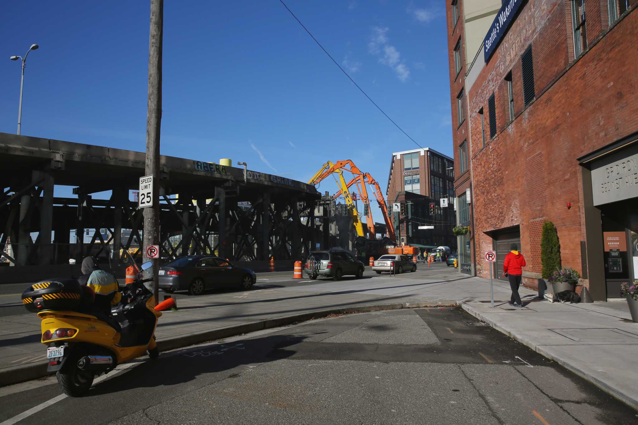 Seattle's Alaskan Way Viaduct mobbed with last-minute love as it closes ...