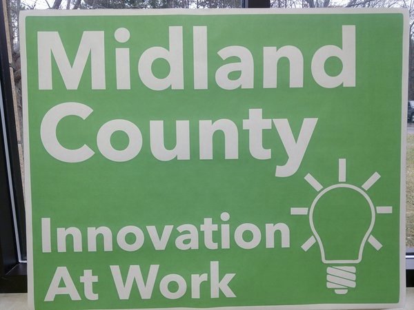 Midland Welcomesign Midland County Road Commission plans for new welcome signs