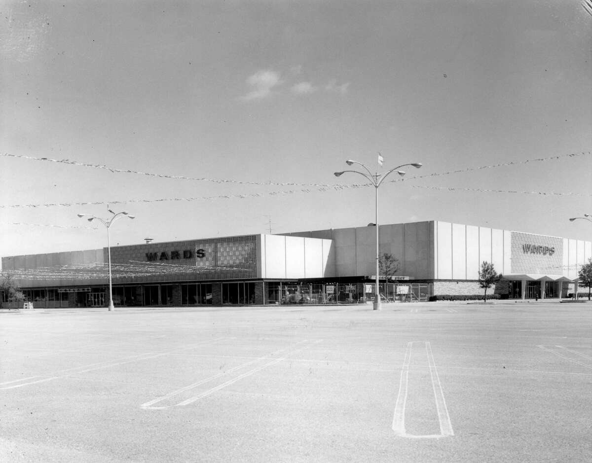 When Montgomery Ward Ventured Into The Houston Suburbs