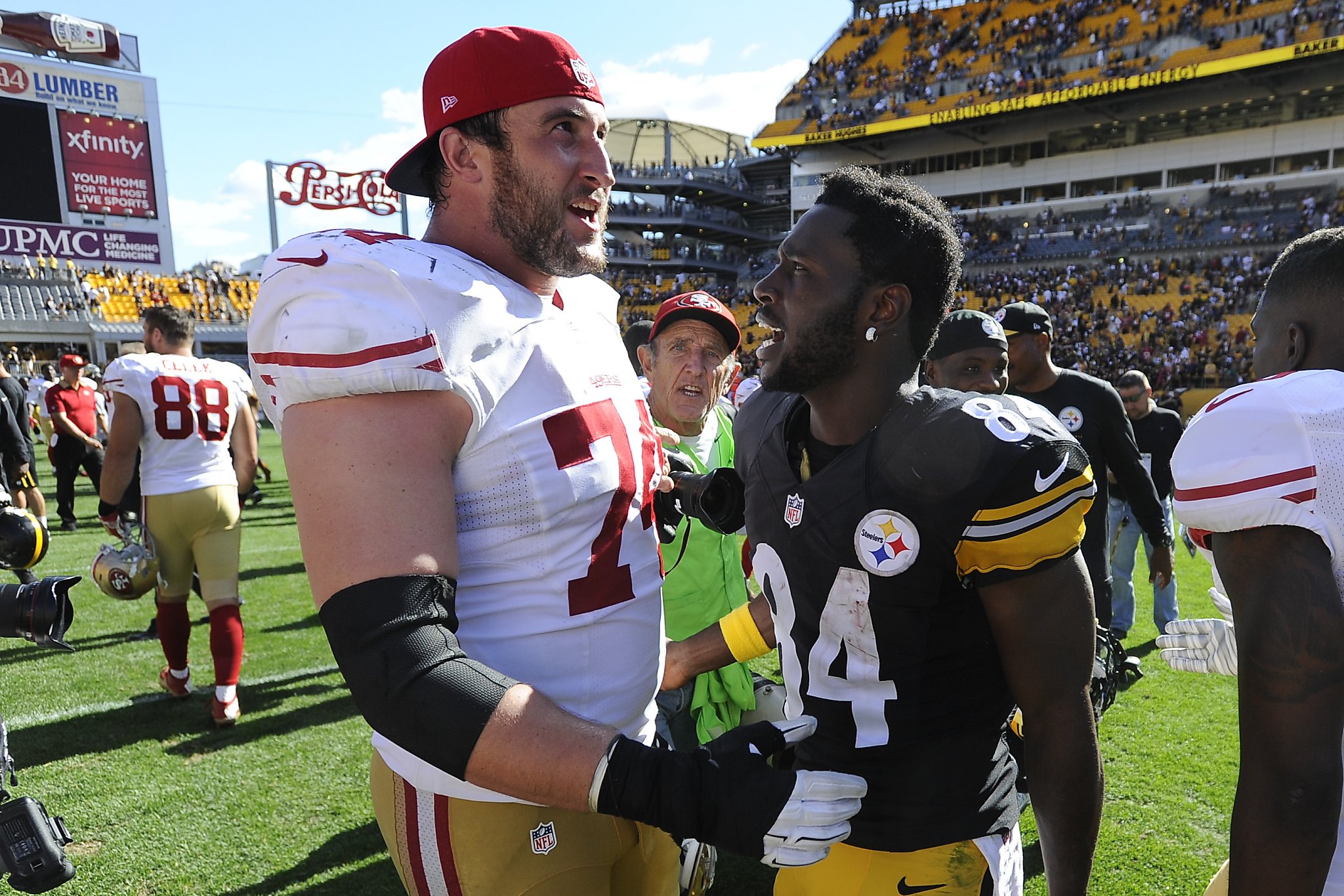 Pittsburgh Steelers' Antonio Brown photoshops himself in a San Francisco  49ers uniform on social media 