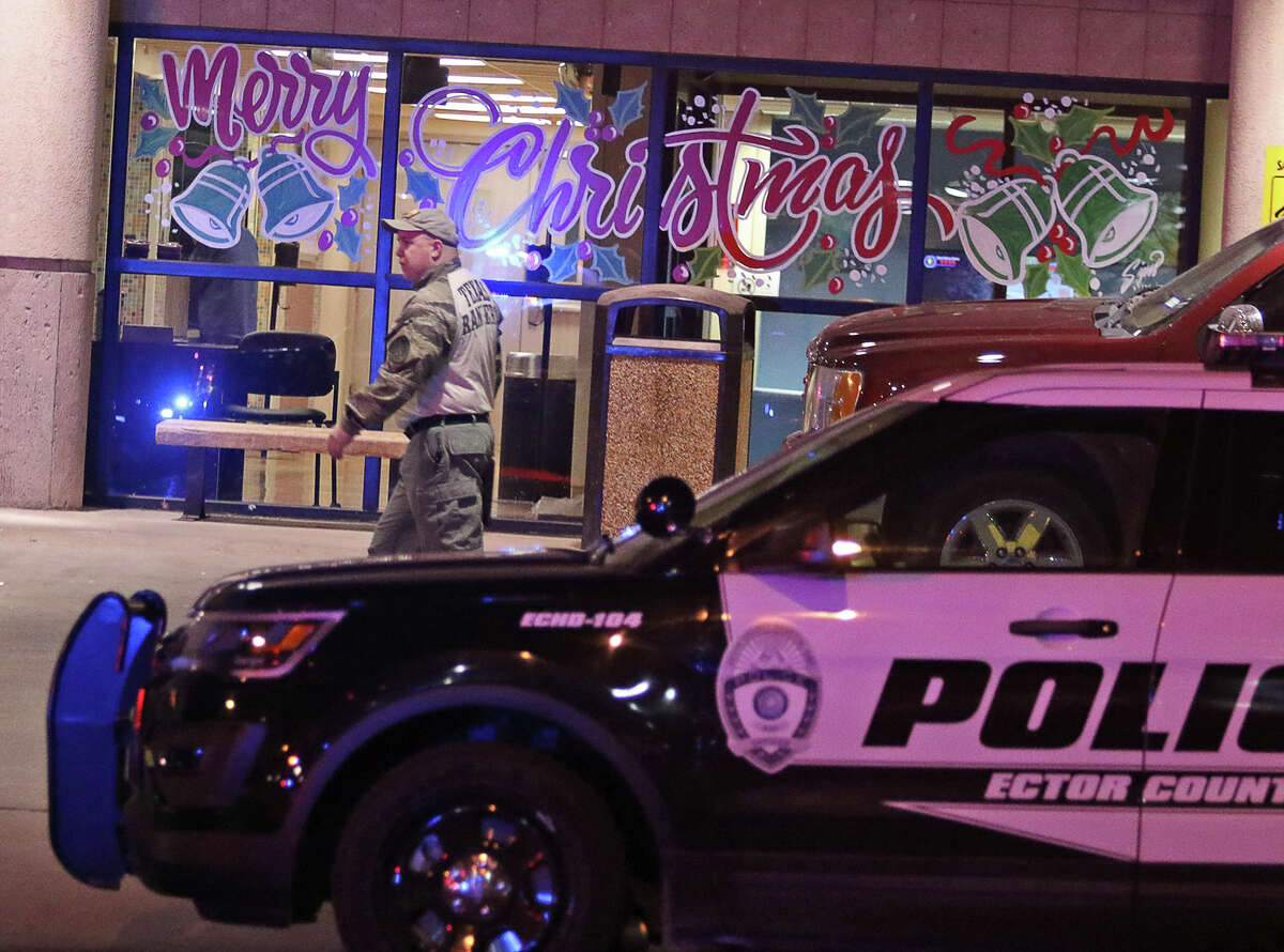 Ector sheriff 3 deputies shot while serving warrant